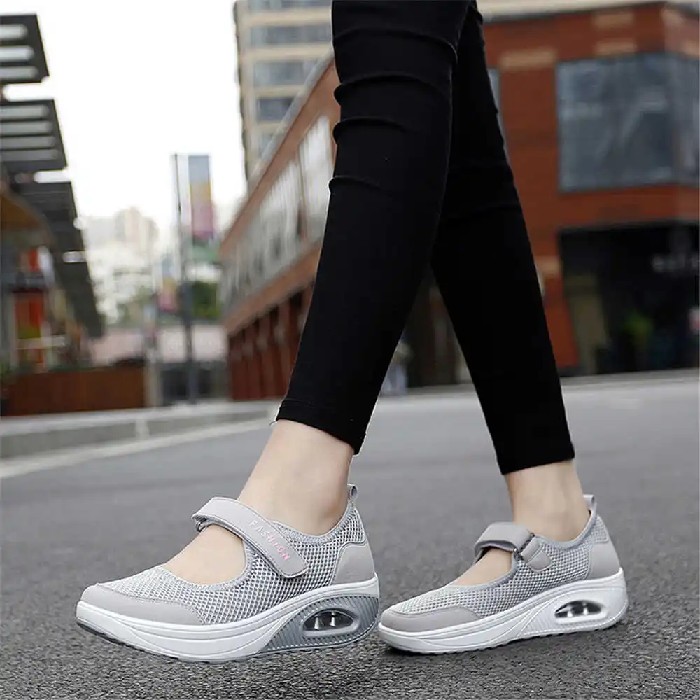 36-41 Demi-season Colored Snea - Luxury Lifestyle Lounge recension och pris